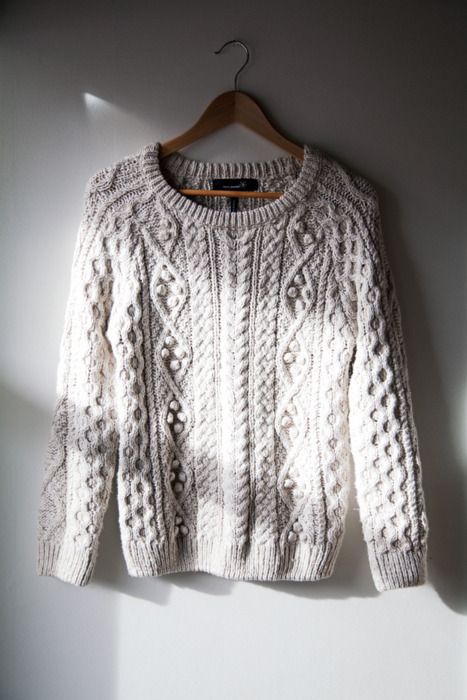 Chunky Fall Sweaters, Chunky Cable Knit Sweater, Indie Outfits, Fall Sweaters, Cozy Sweaters, Sweater Fashion, Passion For Fashion, Autumn Winter Fashion, Winter Fashion