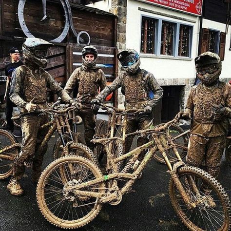 @vinknico - Repost from @shaperideshoot Had fun riding the mud with these guys. @bikeonscott @hopetech @bikeparkchatel @looseriders @ohlinsmtb @reversecomponents @schwalbetires @bellbikehelmets @extremeofficial #blackanddecker #Regrann #sexy #hot... Mountain Biking Photography, Mountain Bike Action, Mt Bike, Mountain Bike Art, Mountain Bike Clothing, Bike Pictures, Downhill Mountain Biking, Downhill Bike, Downhill Mtb