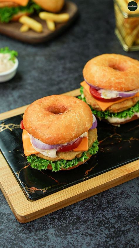 Presenting delicious and unique Donut Burger Recipe to try this weekend. Yummilicious Donut buns with K&N’s Burger Patties and Savory burger sauce is a perfect combo. Try out this Doughnut Cheese Burger Recipe and share your feedback with us. #DonutBurger #Burger #SooperChef #pinterestrecipes #pinterestideas #pinterestworthy #foodphotos #foodpics #foodphotography #foodimages #pinterestinspired #foodstyling #Sooperchef #foodpresentation Usa Breakfast, Doughnut Burger, Cheese Burger Recipe, Donut Burger, Crab Burger, Doughnut Bun, Cucumber Pickles, Donut Bun, Burger Patty