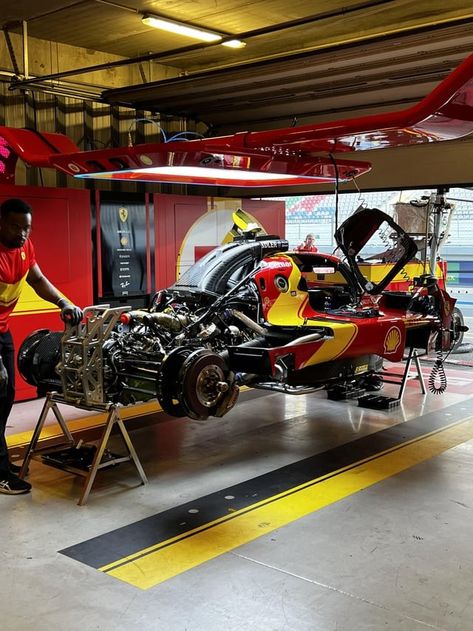 World Endurance Championship, Engine Aesthetic, F1 Garage, Motorsport Engineering, Hypercar Concept, Ferrari 499p, F1 Motor, Man Garage, 24h Le Mans