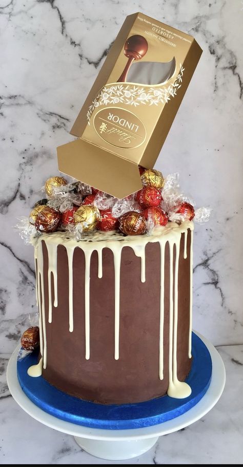 Lindor Cake, Lindt Chocolate Cake, Lindt Cake, Duper Cake, Sweetie Cake, Drink Gin, Duck Cake, Icing Ideas, 18th Cake