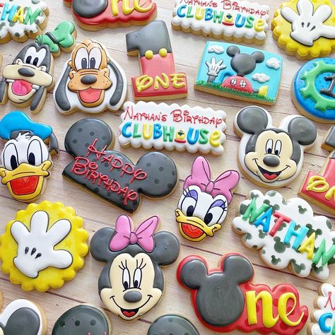 674 Likes, 29 Comments - sarah gutman (@sarahscookiejar) on Instagram: “Hot dog hot dog hot diggity dog! It’s Nathan’s birthday!” Mickey Mouse Clubhouse Cookies, Mickey Mouse Clubhouse Birthday Party Decorations, Mickey Mouse Birthday Theme, Mouse Cookies, Mickey Mouse Birthday Decorations, Mickey First Birthday, Hot Diggity Dog, Mickey 1st Birthdays, Mickey Mouse Bday