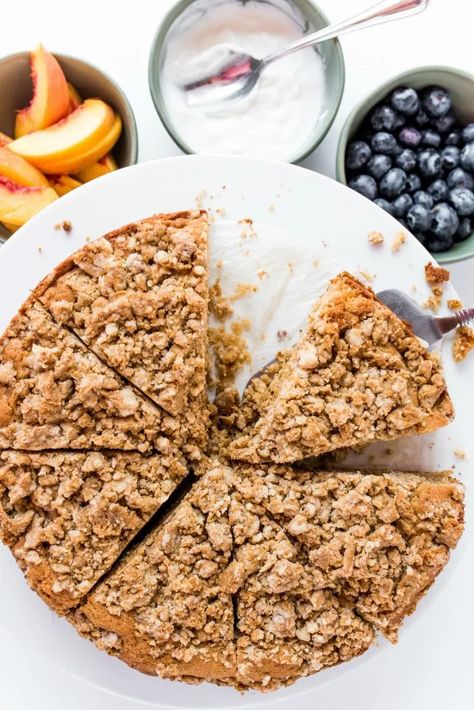 BEST Pear Coffee Cake Recipe #pearcoffeecake #pearbreakfastcake #breakfastcake Best Coffee Cake Recipes, Pear Coffee Cake Recipe, Pear Coffee Cake, Best Coffee Cake, Classic Coffee Cake, Coffee Cake Recipes Easy, Pear Crumble, Cinnamon Breakfast, Pear Cake