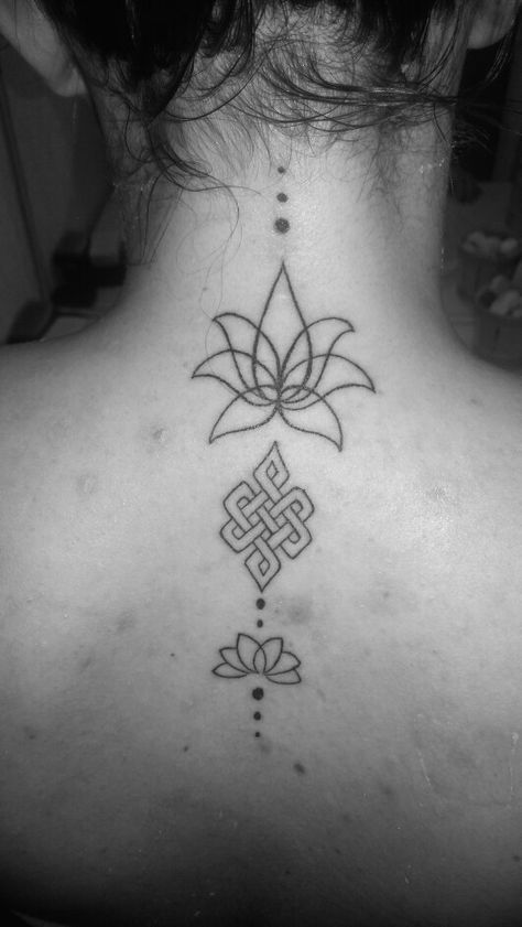 1st tattoo ! Lotus & bouddhist eternity knot ; back of the neck Eternal Knot Tattoo, Back Of Neck Tattoos, Buddhism Tattoo, Eternity Knot, Eternal Knot, Tattoo Lotus, Endless Knot, Knot Tattoo, Back Of Neck Tattoo