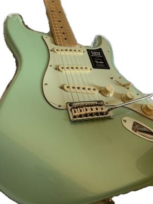 Indian Hip Hop, Sunburst Guitar, Mint Green Aesthetic, Sage Green Wallpaper, Green Electric, Cool Electric Guitars, Guitar Center, Music Aesthetic, Guitar Design