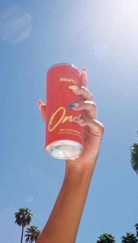 The Best Canned Cocktails For Summer To Elevate All Your Party Plans Can Drinks Aesthetic, Canned Drinks Aesthetic, Can Photoshoot, Summer Drinks Aesthetic, Ugc Photos, Cocktails Beach, Canned Beverages, Canned Cocktails, Canned Drinks