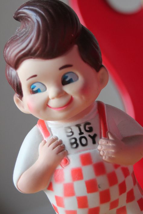 Vintage Bob's Big Boy Bank 1970s Restaurant 1970s Restaurant, Bobs Big Boy, Big Boy Restaurants, Bob S, 1980s Toys, Vintage Bob, Retro 2, Good Old Times, Vintage Restaurant