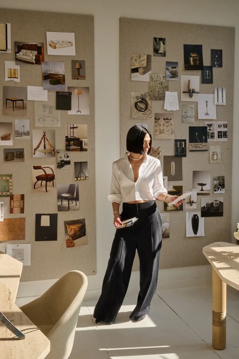 Athena Calderone, Look Office, Dream Office, Office Inspo, Studio Ideas, Office Inspiration, Studio Space, Step Inside, Office Interior Design