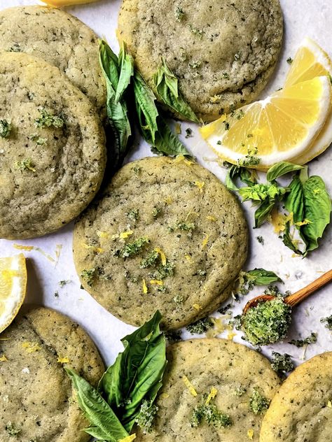 Basil Cookies, Chewy Sugar Cookie, Chewy Sugar Cookies, Lemon Basil, God Mat, Fresh Basil, Good Eats, Sugar Cookies, Sweet Recipes