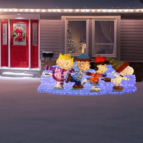 Peanuts 2D Skating Pond Lighted LED Holiday Christmas Yard DÉCOR Brown Christmas Decor, Charlie Brown Christmas Decorations, Peanuts Gang Christmas, Joy Decorations, Christmas Skating, A Charlie Brown Christmas, Christmas Ice Skates, Wood Yard Art, Christmas Yard Art