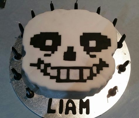 Sans Undertale...12th birthday cake Undertale Birthday Cake, Undertale Cake, Undertale Party, Undertale Birthday, Scary Cakes, 12th Birthday Cake, Novelty Cakes, 12th Birthday, Bendy And The Ink Machine