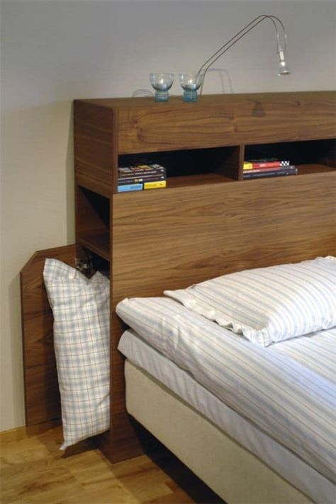 Masculine Headboard, Bedroom Wall Units, Diy Bedroom Storage, Beds For Small Spaces, Headboard With Shelves, Bedside Table Design, A Small House, Wooden Headboard, Diy Headboard