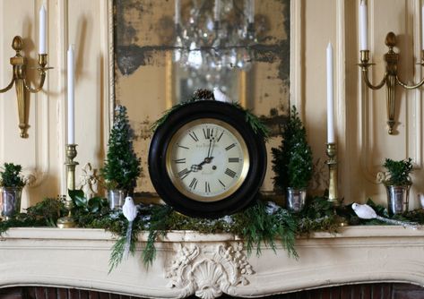 Garden, Home and Party: mantle clocks Fireplace Mantle Decor With Clock, Mantle Clock Decorating Ideas, Mantel Clocks Fireplace, Mantle Decor With Clock, Vintage Mantle Clocks, Wall Clock With Pictures, Silver Wall Clock, Rustic Wall Clock, Large Wall Clock Modern