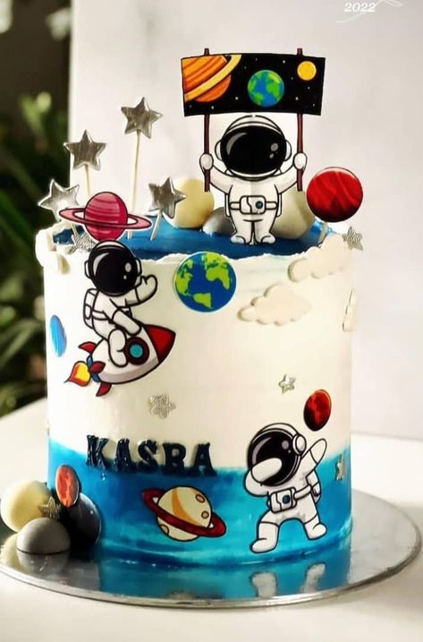 Space Theme Sheet Cake, Ankut Decoration, Astronaut Cake, Planet Cake, Baby Boy Birthday Cake, Birthday Cake Topper Printable, 1st Birthday Cakes, Mini Cakes Birthday, Sweet Dishes Recipes