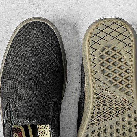 AUTHORIZED ITEMS/STOK RESMI on Instagram: "[RESTOCK]

Vans Slip On Pro Skate BMX Black Gum Denis Enarson
-
100% Original
Authorized Items / Resmi
Brand New In Box (BNIB)
Complete Fullset
-
Available size :
7 US / 39 EURO / 25 CM
-
Price : IDR 1.449.000
-
Shop Online 24/7 🛒
• Tokopedia: www.tokopedia.com/efostore
• Shopee : www.shopee.co.id/efo.store
• Whatsapp : 082-227-727-998" Vans Slip On Pro, Black Gums, Vans Slip On, Bmx, Gum, Size 7, Slip On, The Originals, Brand New