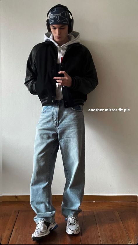 Zip Hoodie Outfit, Hard Fits, Space Boy, Blue Jean Outfits, Outfit Inspired, Mens Fashion Streetwear, Winter Outfits Men, Aesthetic Look, Stylish Mens Outfits