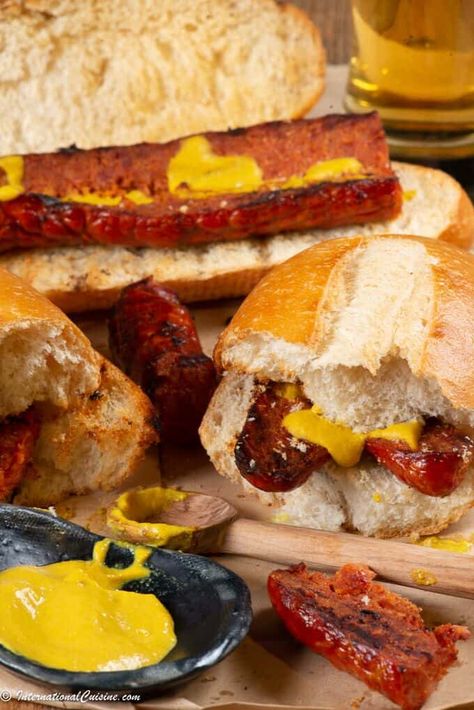 Sao Tome and Principe Sausage Sandwich (Sanduiche de Salsicha) Sao Tome And Principe Food, Linguica Sandwich, Dinner Around The World, Sausage Sandwich Recipes, Portugal Recipes, Portuguese Foods, Portuguese Sausage, Sausage Sandwich, Easy Sandwich