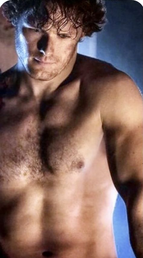 Jamie Fraser Shirtless, Sam Heughan Shirtless, Outlander Style, Sam Hueghan, James Fraser Outlander, Richard Rankin, Jaime Fraser, Redhead Men, Jamie Fraser Sam Heughan