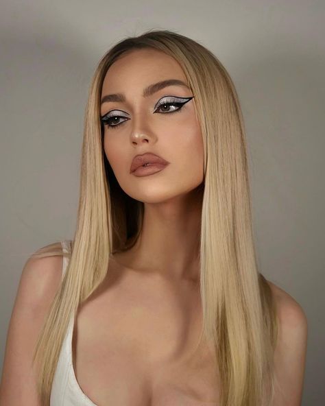 Euphoria Look, Cassie Hair, Eye Makeup Set, Makeup List, Glam Makeup Look, Edgy Makeup, Beauty Guru, Costume Makeup, Glam Makeup