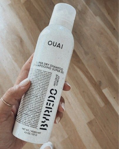 Dry Shampoo Aesthetic, Ouai Dry Shampoo, Skincare Routine 20s, Skincare Quotes, Daily Beauty Routine, Diy Makeup, Beauty Favorites, Glam Fashion, Dry Shampoo