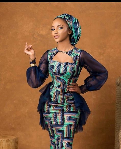 2021 latest ankara #ankara #2021 #african #lace #ntoma #style #fashion #church #wear #office #attire #asoebi Ankara Dress Designs, African Print Dress Ankara, Best African Dresses, Short African Dresses, Afrikaanse Mode, African Wear Dresses, African Fashion Ankara, African Fashion Modern, African Fashion Women Clothing