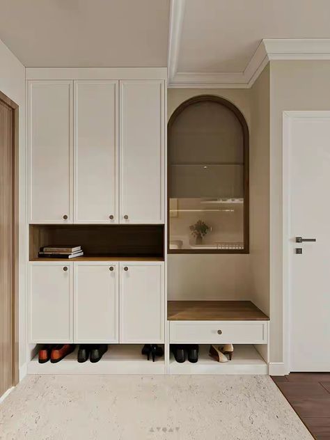 Shoe Cabinet Built In, Apartment Entrance Design, Cabinet Classic, Apartment Entrance, Shoes Cabinet, Hallway Cabinet, Classic Doors, Foyer Design, Entrance Design