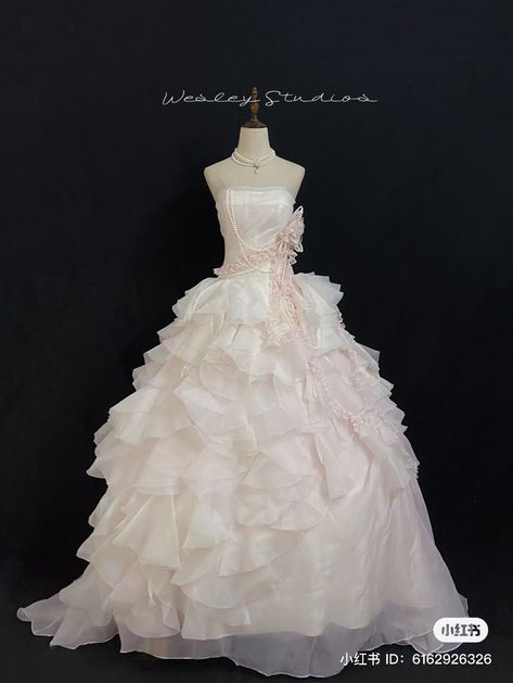 Vintage 15 Dresses, White Debut Dress, Powder Pink Wedding Dress, White Sweet Sixteen Dresses, Coquette Wedding Dresses, Debut Gowns Filipino, Filipino Debut Dress, Wedding Dress Coquette, Debut Dresses Filipino