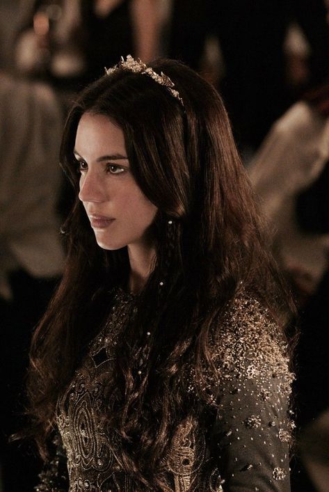 Reign Mary, Reign Fashion, Jude Duarte, Reign Dresses, Queen Aesthetic, Mary Stuart, Royalty Aesthetic, Adelaide Kane, Royal Aesthetic