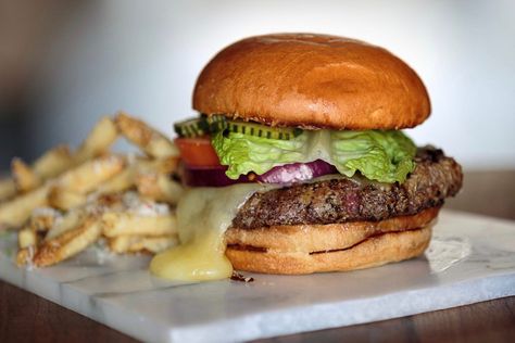 32 Best Burgers in Sonoma County | Sonoma Magazine Western Burgers, Sonoma Restaurants, Ranch Burgers, Best French Fries, Crab Sandwich, Ultimate Burger, Applewood Bacon, Truffle Fries, Best Burgers