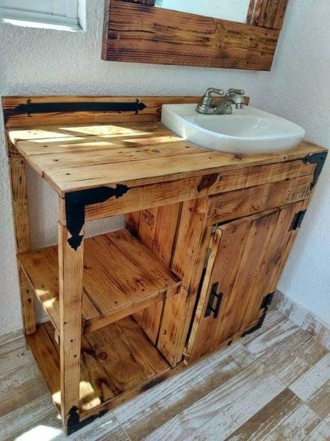 Diy Pallet Sink Vanity, Pallet Projects Bathroom, Rustic Bathroom Ideas On A Budget, Homemade Bathroom Vanity, Homemade Kitchen Cabinets, Pallet Bathroom Ideas, Diy Rustic Bathroom Vanity, Bathroom Vanity Diy, Rustic Bathroom Vanity