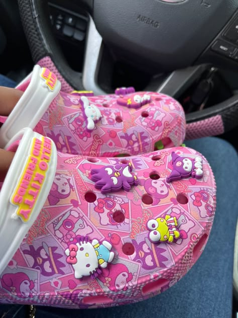 picture of my limited edition hello kitty crocs (pink) Hello Kitty Crocs, Shoes Hello Kitty, Classic Hello Kitty, Cool Crocs, Hello Kitty Decorations, Pink Crocs, Crocs Fashion, Hello Kitty Shoes, Custom Shoes Diy