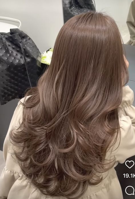 26 Inch Extensions, Hair Dye For Asians, Milky Tea Brown Hair Color, Milk Tea Brown Hair Color Korean, Dyed Light Brown Hair, Brown Korean Hair, Beige Brown Hair Color, Korean Hair Color Trend 2023, Beige Hair Color Brown