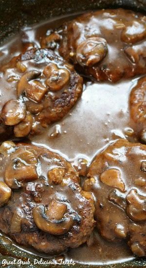 Salisbury Steak Recipe Easy, Mushroom Onion Gravy, Best Salisbury Steak Recipe, Salisbury Steaks, Homemade Salisbury Steak, Salisbury Steak Recipe, Salisbury Steak Recipes, Easy Steak Recipes, Beef Patties