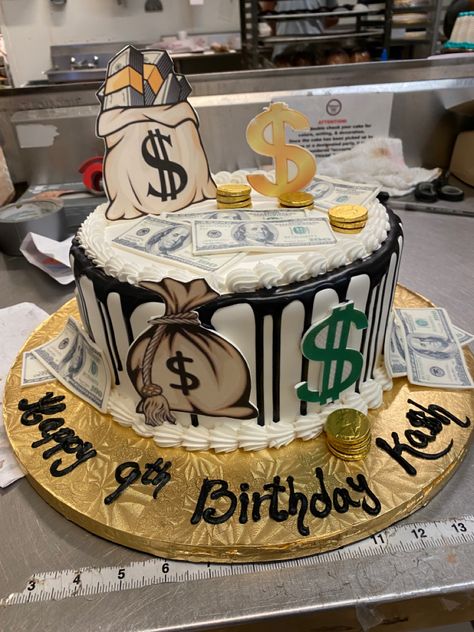 Money Themed Birthday Cake, Money Themed Birthday Party, Money Cake Ideas For Men, Boyfriend Cake Ideas, Money Themed Cake, Money Cakes, 17 Birthday Cake, Cake For Boyfriend, 25th Birthday Cakes