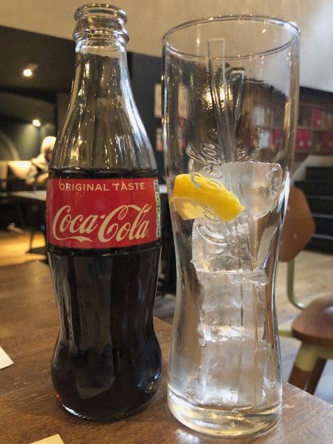 glass coke >> anyother Coke Glass Bottle, Ink Machine, Coca Cola Bottle, Bendy And The Ink Machine, Glass Bottle, Glass Bottles, Coca Cola, Drinks, Glass