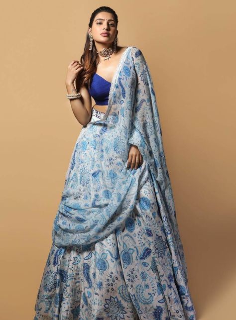 Mrunalini Rao Lehenga, Samantha Akkineni, Samantha Ruth Prabhu, Simple Lehenga, Indian Outfits Lehenga, Samantha Ruth, Samantha Photos, Lehenga Style, Indian Dresses Traditional