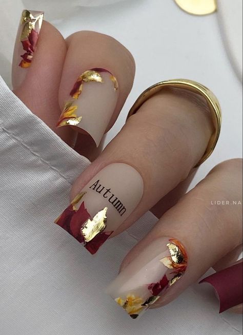 Nail Thanksgiving Designs, Winery Nail Designs, November Pedicure Ideas, Thanksgiving Theme Nails, November Nails Fall Gel, Nails Acrylic Fall 2024, Fall Design Nails 2024, Thanksgiving/christmas Acrylic Nails, Thanksgiving/christmas Nail Ideas