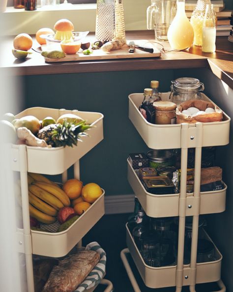 Raskog Ikea, Ikea Raskog Cart, Ikea Cart, Organiser Cucina, Ikea Raskog, Ikea Inspiration, Kitchen Ikea, Diy Kitchen Storage, Best Ikea