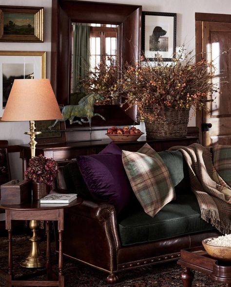 Ralph Lauren Living Room, Ralph Lauren Interior Design, Ralph Lauren Home Living Room, Ralph Lauren Interiors, English Country Decor, Equestrian Decor, Cottage Interiors, English Cottage, Heritage Collection