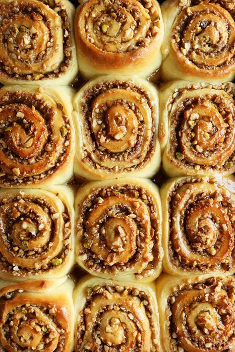 Baklava Cinnamon Rolls - The Candid Appetite Roll Dough Recipe, Baking Buns, Sticky Buns, Cinnamon Rolls Recipe, Sweet Roll, Cinnamon Buns, Instant Yeast, Rolls Recipe, Baklava