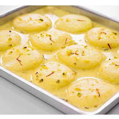 Bengali Desserts, Ras Malai Recipe, Malai Recipe, Cooking Shooking, Indian Mithai, Party Make-up, Indian Rice, Indian Recipe, Drink Bar