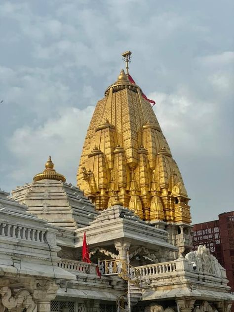 ambaji temple Ambaji Temple, Gujarat Temple, Indian Temple Architecture, Ancient Drawings, Amazing India, Sanatan Dharma, Temple Pictures, Whatsapp Profile Picture, 3d Figures