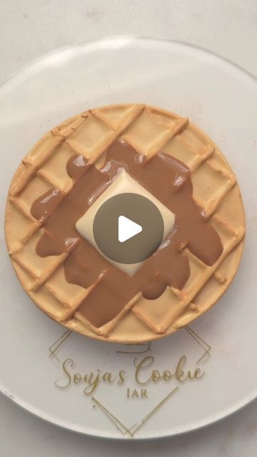 Sonja on Instagram: "🧇 This waffle cookie makes me feel good 🥰
.
.
. It took a few practices, a few "omg this didn't work, gotta scrape the icing off and try again" moments, but I'm so happy with the outcome!! The polished version is what is uploaded, but the behind the scenes would show a lot of icing covered paper towels, a lot of scraping and re-doing, two coffees, and me sighing a ton when an attempt didn't work lol. Practice and perseverance is key! 
.
Do you practice new things before committing to the final design/technique? 
.
.
#cookiedecorating #cookiedecorator #cookievideo #cookiereel #waffle #strangerthings #wafflecookie #sugarcookiedecorating #sugarcookiemarketing #sugarcookiesofinstagram #sugarcookievideo #sugarcookiereel #royalicingvideo #royalicingreel #royalicingcookies Breakfast Food Cookies Decorated, Waffle Cookies Decorated, Butter Syrup, Waffle Cookies, Cookie Videos, Decorating Videos, Cookie Time, Coffee Design, Cookies Decorated