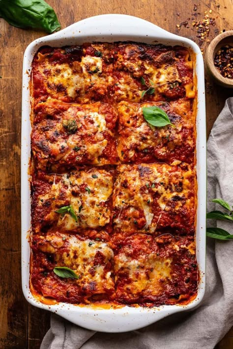 Amazing Italian Recipes, Veg Italian Recipes Dinners, Italian Sausage Lasagna, Ground Beef Breakfast, Foodie Lover, Sausage Lasagna, Lasagna Recipes, Sausage Dishes, Italian Dinner Recipes