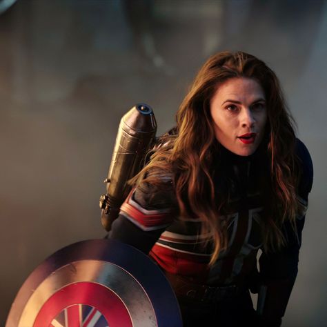 Captain Carter And Captain America, Captain Carter Wallpaper, Avengers Shifting, Movie Scrapbook, Midnight Suns, Haley Atwell, Captain Carter, Marvel Heroines, Marvel Show