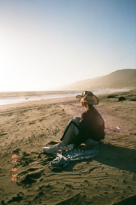 Costal cowgirl Cowgirl Costal cowgirl aesthetic Cowgirl aesthetic California California aesthetic Beach Beach cowboy Beach cowgirl Cowgirl hat outfits Cowgirl hat beach Cowgirl hat beach outfits Beach aesthetic Summer Summer aesthetic Costal cowgirl summer Beach vibes Summer vibes Beach pictures Beach pics Summer inspo Summer picture inspo Costal cowgirl hat Costal cowgirl wallpaper Costal cowgirl outfits Beach poses California travel West coast West coast aesthetic S Beachy Cowboy Aesthetic, Cowgirl Hat Outfits, Cowgirl Hat Beach, Coastal Cowboy Aesthetic, Saltwater Cowboy, Costal Cowgirl Aesthetic, Cowgirl Hat Outfit, Cowgirl Shoot, Cowgirl Wallpaper