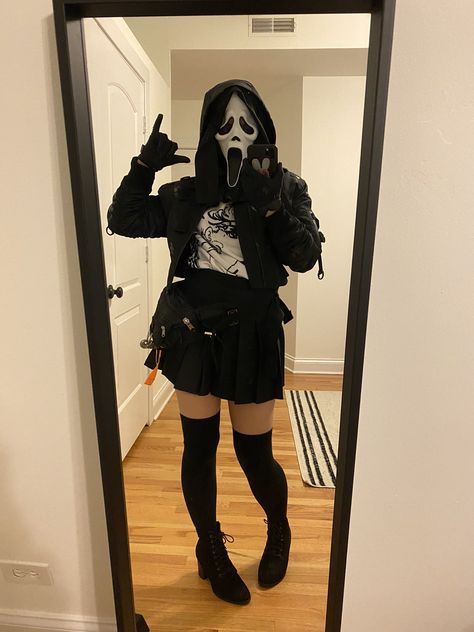 Ghost Face Outfit, Female Ghostface Costume, Ghost Face Costume Women, Ghostface Cosplay, Outfit Ideas Art, Ghostface Costume, Halloween Rave Outfits, Scream Costume, Lady Aesthetic