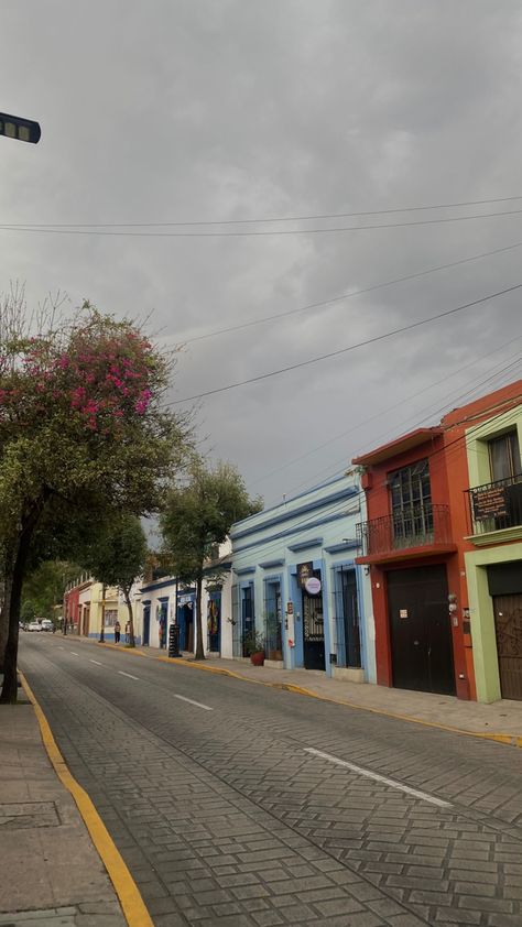 #oaxaca #rustico #colonial #city #aesthetic Oaxaca City, Fake Life, City Aesthetic, Dreamworks, Nail Ideas, Collage, Pins, Quick Saves, Oaxaca