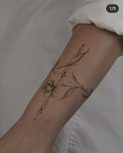 Greenery Wrap Tattoo, Delicate Flower Tattoo Back, Dainty Arm Band Tattoo, Hidden Name Tattoo Ideas, Lower Arm Tattoos For Women Unique, Sleeve Tattoo Black Women, Female Sleeve Tattoo Black Women, Wrist Wrap Tattoo, Arm Cuff Tattoo