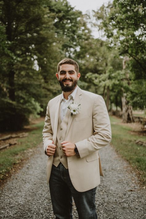 #groom #wedding #groomsmen #country #rustic Jeans Groom, Groomsmen Jeans, Jeans Wedding, Jacket With Jeans, Wedding Groomsmen, Tan Jacket, Wedding Vibes, Wedding Groom, Loving U